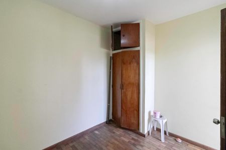 Casa à venda com 1000m², 5 quartos e 8 vagasQuarto de serviço