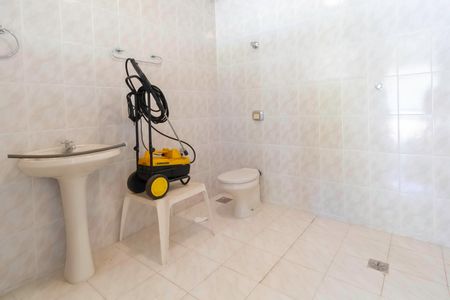 Casa à venda com 1000m², 5 quartos e 8 vagasBanheiro