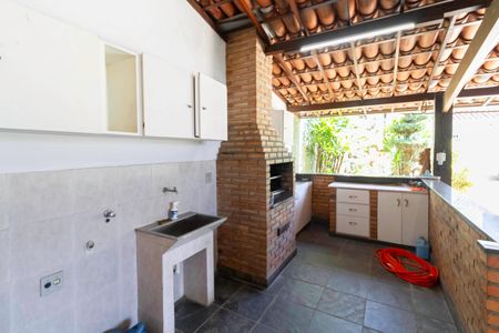 Casa à venda com 1000m², 5 quartos e 8 vagasÁrea Gourmet