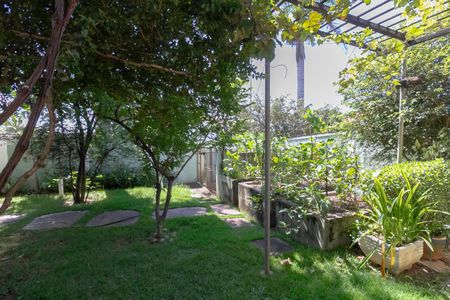 Casa à venda com 1000m², 5 quartos e 8 vagasJardim