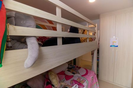 Apartamento à venda com 180m², 3 quartos e 2 vagas Apartamento à venda com 180m², 3 quartos e 2 vagasQuarto