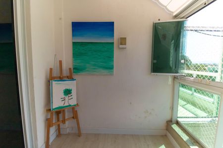 Apartamento à venda com 180m², 3 quartos e 2 vagas Apartamento à venda com 180m², 3 quartos e 2 vagasVaranda da Suíte