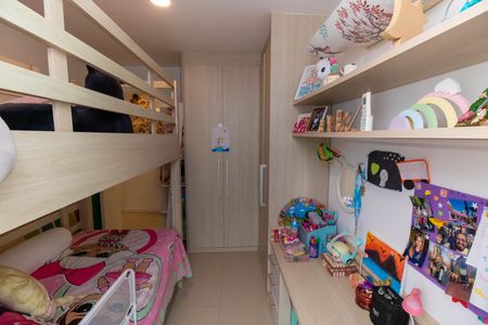 Apartamento à venda com 180m², 3 quartos e 2 vagas Apartamento à venda com 180m², 3 quartos e 2 vagasQuarto