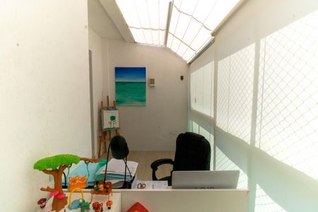 Apartamento à venda com 180m², 3 quartos e 2 vagas Apartamento à venda com 180m², 3 quartos e 2 vagasVaranda do Quarto