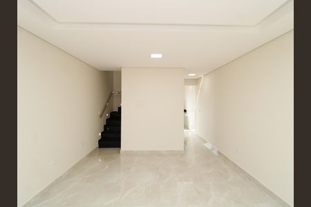 Casa à venda com 146m², 3 quartos e 4 vagasSala