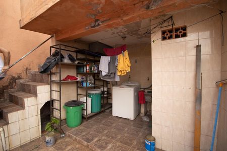 Casa à venda com 100m², 2 quartos e 2 vagas Casa à venda com 100m², 2 quartos e 2 vagasLavanderia