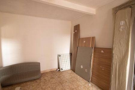 Casa à venda com 100m², 2 quartos e 2 vagas Casa à venda com 100m², 2 quartos e 2 vagasQuarto de serviço