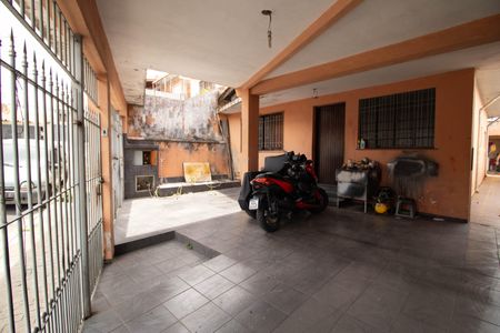 Casa à venda com 100m², 2 quartos e 2 vagas Casa à venda com 100m², 2 quartos e 2 vagasGaragem