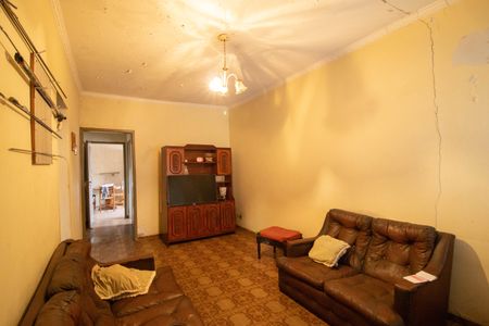 Casa à venda com 100m², 2 quartos e 2 vagas Casa à venda com 100m², 2 quartos e 2 vagasSala