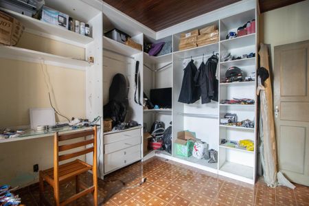 Casa à venda com 100m², 2 quartos e 2 vagas Casa à venda com 100m², 2 quartos e 2 vagasQuarto 1