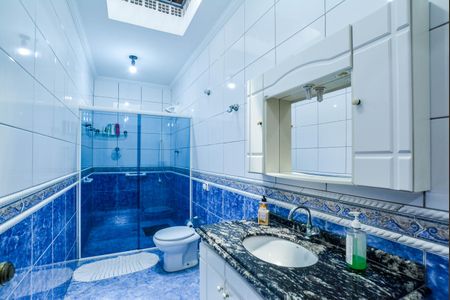 Apartamento para alugar com 340m², 3 quartos e 2 vagas Apartamento para alugar com 340m², 3 quartos e 2 vagasBanheiro Corredor