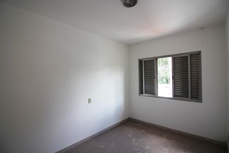 Casa à venda com 308m², 4 quartos e 3 vagasQuarto 1 Casa 2 