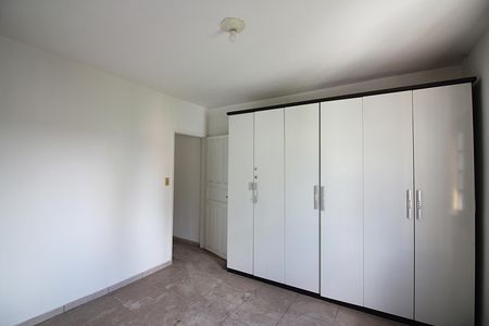 Casa à venda com 308m², 4 quartos e 3 vagasQuarto 3 Casa 2 