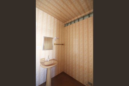 Casa à venda com 308m², 4 quartos e 3 vagasBanheiro Social Casa 2