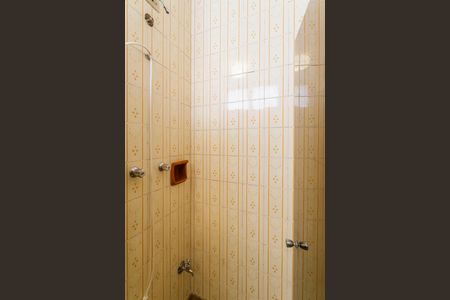 Casa para alugar com 270m², 4 quartos e 5 vagas Casa para alugar com 270m², 4 quartos e 5 vagasBanheiro da Suíte 1