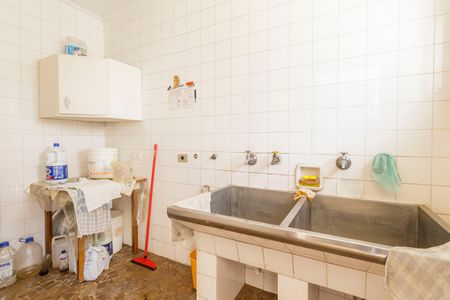 Casa para alugar com 270m², 4 quartos e 5 vagas Casa para alugar com 270m², 4 quartos e 5 vagasÁrea de Serviço