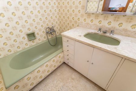 Casa para alugar com 270m², 4 quartos e 5 vagas Casa para alugar com 270m², 4 quartos e 5 vagasBanheiro da Suíte 2