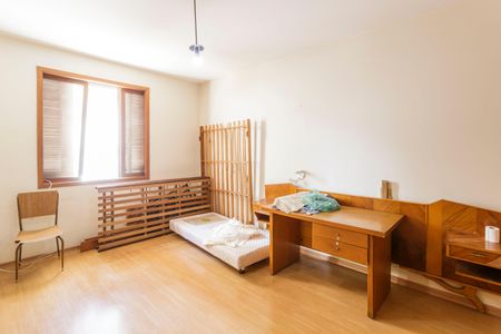 Casa para alugar com 270m², 4 quartos e 5 vagas Casa para alugar com 270m², 4 quartos e 5 vagasSuíte 2