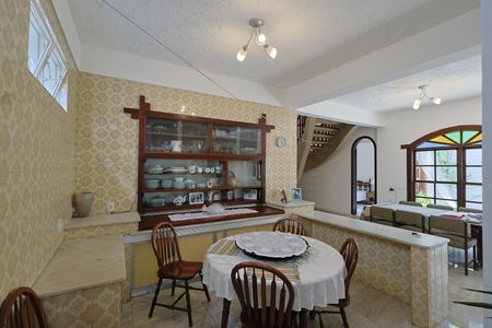 Casa à venda com 335m², 5 quartos e 3 vagasCopa