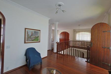 Casa à venda com 335m², 5 quartos e 3 vagasSala