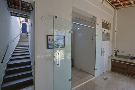 Casa à venda com 335m², 5 quartos e 3 vagasÁrea de Serviço