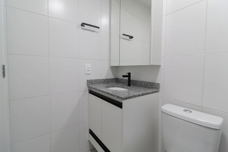 Apartamento à venda com 28m², 1 quarto e sem vaga Apartamento à venda com 28m², 1 quarto e sem vagaBanheiro da Suíte