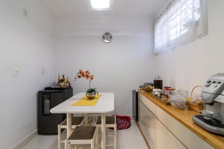 Apartamento à venda com 70m², 2 quartos e 1 vagaCozinha e Área de Serviço