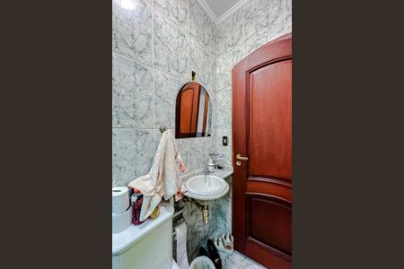 Casa à venda com 100m², 3 quartos e 2 vagasBanheiro 2