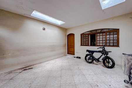 Casa à venda com 100m², 3 quartos e 2 vagasGaragem