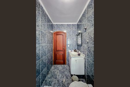 Casa à venda com 100m², 3 quartos e 2 vagasBanheiro da Suíte