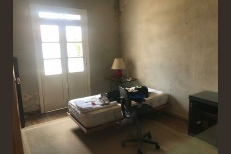 Casa à venda com 170m², 3 quartos e 5 vagas