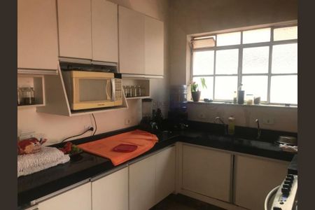 Casa à venda com 170m², 3 quartos e 5 vagas