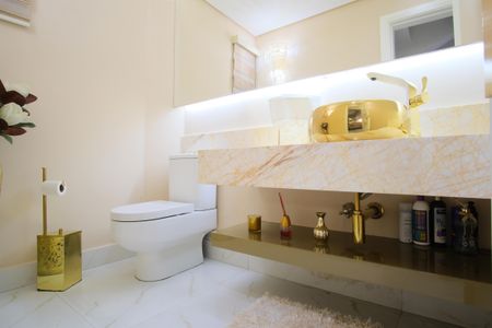 Casa à venda com 290m², 4 quartos e 5 vagasLavabo