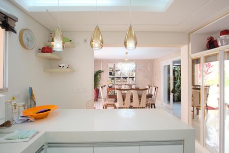 Casa à venda com 290m², 4 quartos e 5 vagasCozinha