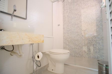 Casa à venda com 290m², 4 quartos e 5 vagasBanheiro de serviço 2