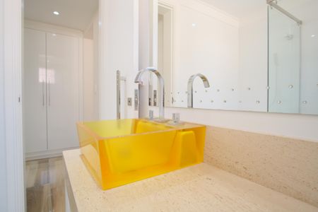 Casa à venda com 290m², 4 quartos e 5 vagasBanheiro da Suíte 3