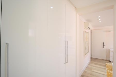Casa à venda com 290m², 4 quartos e 5 vagasCloset da Suíte 3