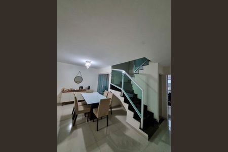 Casa à venda com 120m², 3 quartos e 2 vagas
