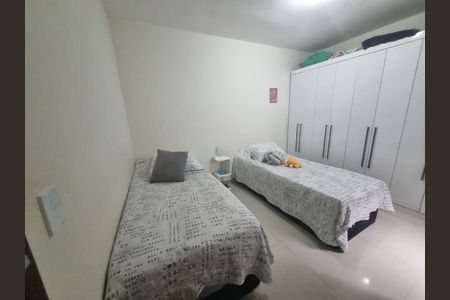 Casa à venda com 120m², 3 quartos e 2 vagas
