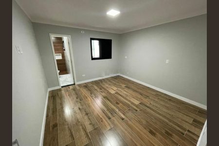 Casa à venda com 158m², 3 quartos e 2 vagas