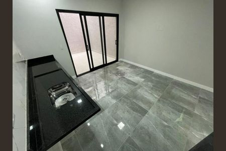 Casa à venda com 158m², 3 quartos e 2 vagas