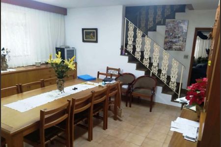 Casa à venda com 314m², 4 quartos e 3 vagas
