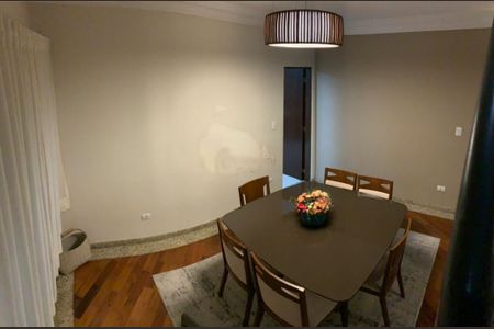 Casa à venda com 136m², 3 quartos e 2 vagas