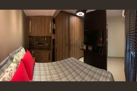 Casa à venda com 136m², 3 quartos e 2 vagas