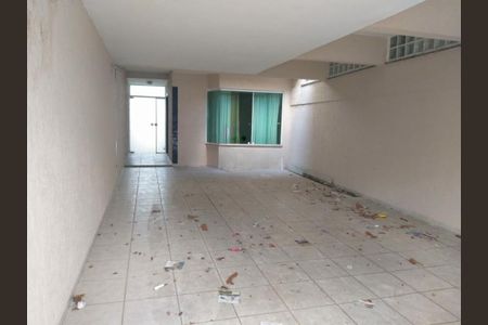 Casa à venda com 145m², 3 quartos e 4 vagas