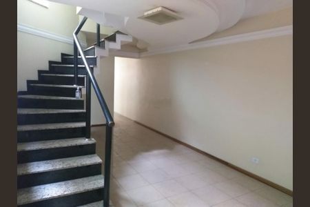 Casa à venda com 145m², 3 quartos e 4 vagas