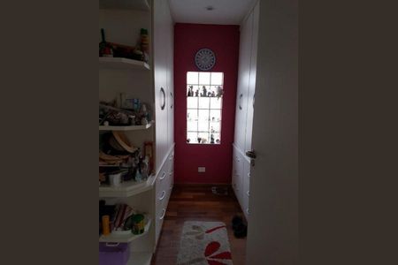 Casa à venda com 211m², 4 quartos e 3 vagas