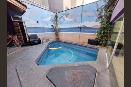 Casa à venda com 180m², 3 quartos e 2 vagas