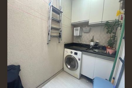 Casa à venda com 55m², 2 quartos e 1 vaga