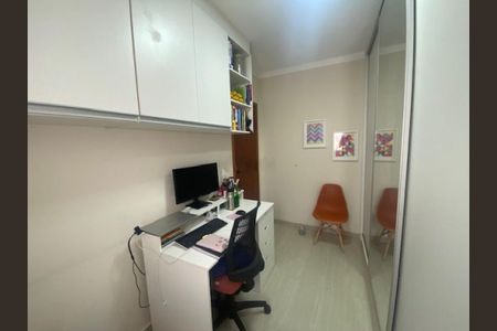Casa à venda com 55m², 2 quartos e 1 vaga